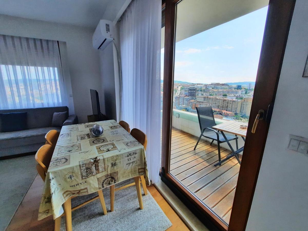 Luxury Sky View Apartment 프리슈티나 외부 사진