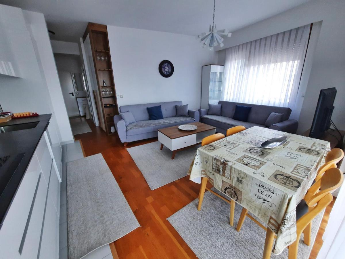 Luxury Sky View Apartment 프리슈티나 외부 사진