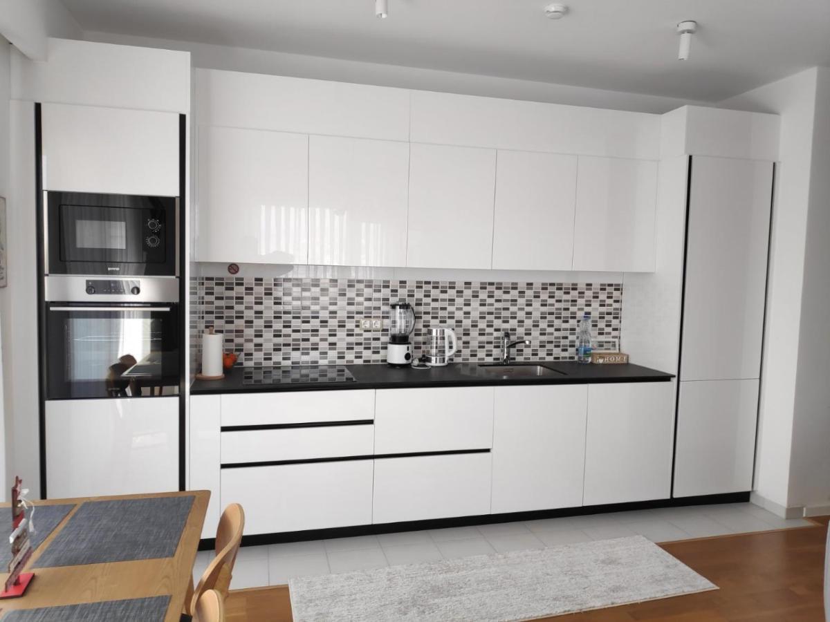 Luxury Sky View Apartment 프리슈티나 외부 사진